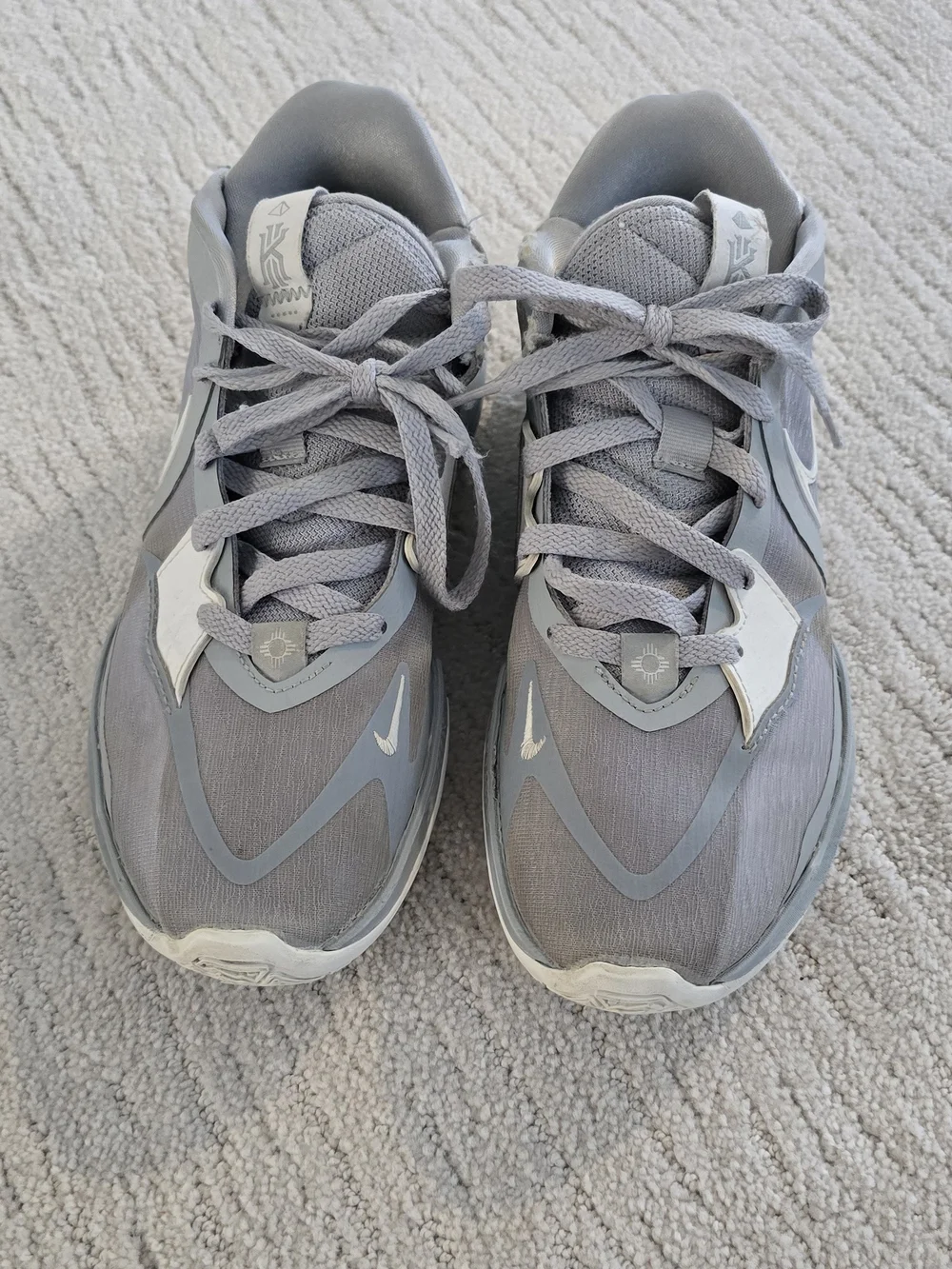 Nike Men’s Light Gray and White Athletic Sneakers